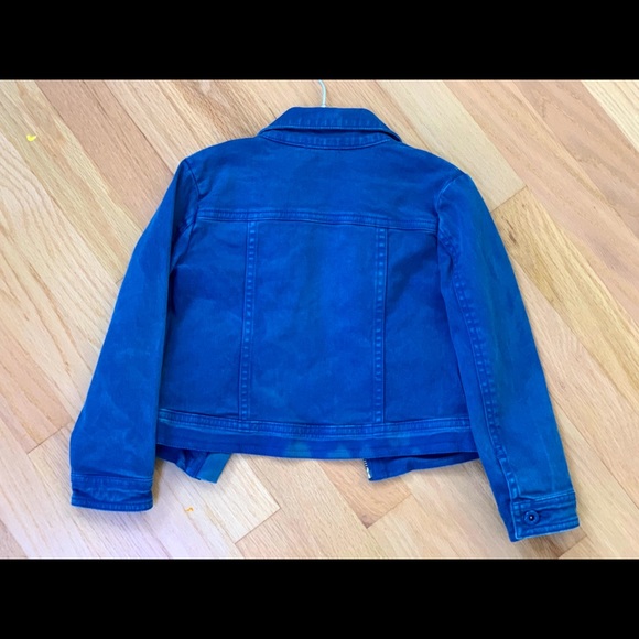 Jacket 4 - Picture 2 of 2